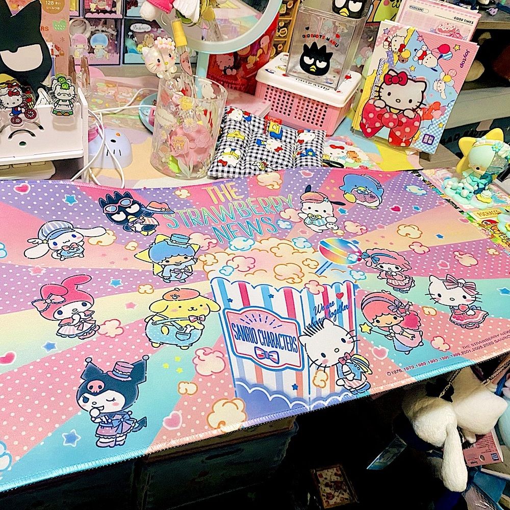 Sanrio characters desk mat
